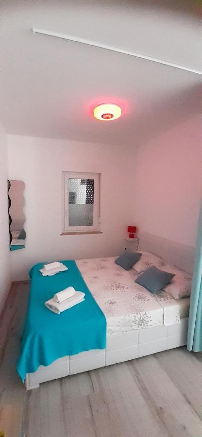 Lennida Studio Apartman With Free Parking Kavran Eksteriør bilde