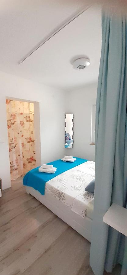Lennida Studio Apartman With Free Parking Kavran Eksteriør bilde