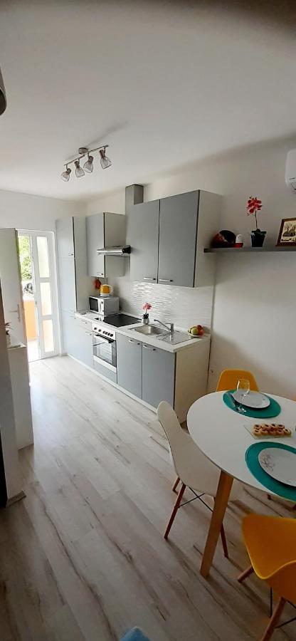 Lennida Studio Apartman With Free Parking Kavran Eksteriør bilde